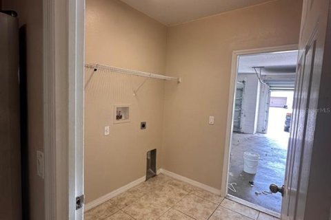 House in Kissimmee, Florida 4 bedrooms, 202.9 sq.m. № 1839073 - photo 24