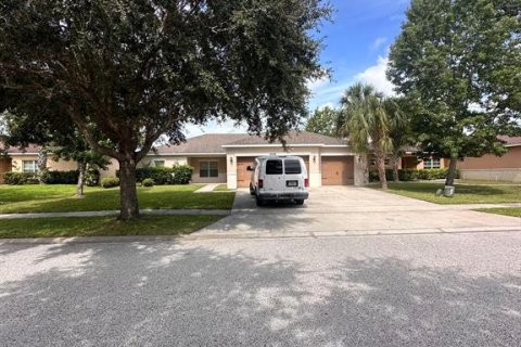 House in Kissimmee, Florida 4 bedrooms, 202.9 sq.m. № 1839073 - photo 2