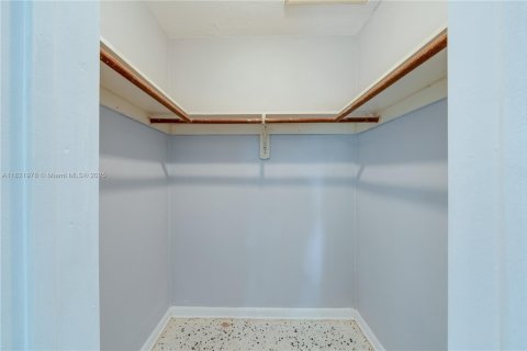 Купить виллу или дом в Майами, Флорида 3 спальни, 124.86м2, № 1783566 - фото 17