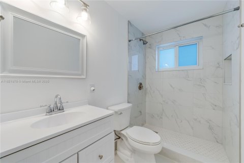 Купить виллу или дом в Майами, Флорида 3 спальни, 124.86м2, № 1783566 - фото 14