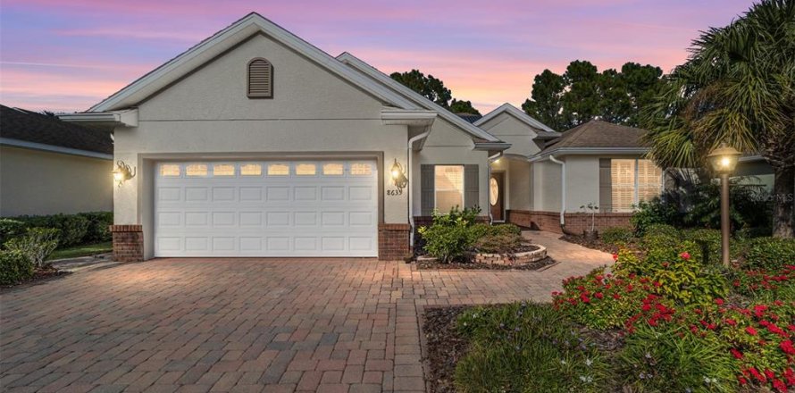 Casa en Ocala, Florida 3 dormitorios, 216.56 m2 № 1721962