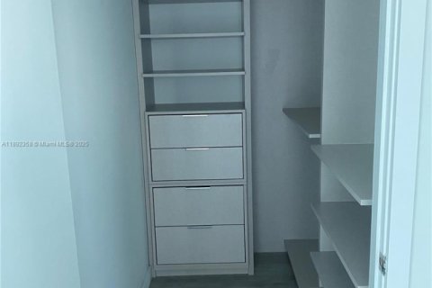 Купить кондоминиум в Майами, Флорида 1 спальня, 65.59м2, № 2186441 - фото 6