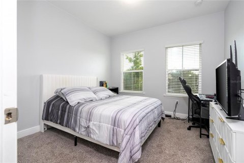 Adosado en venta en Winter Garden, Florida, 3 dormitorios, 166.2 m2 № 2120928 - foto 9