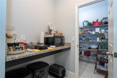 Adosado en venta en Winter Garden, Florida, 3 dormitorios, 166.2 m2 № 2120928 - foto 24