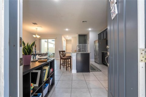 Adosado en venta en Winter Garden, Florida, 3 dormitorios, 166.2 m2 № 2120928 - foto 22