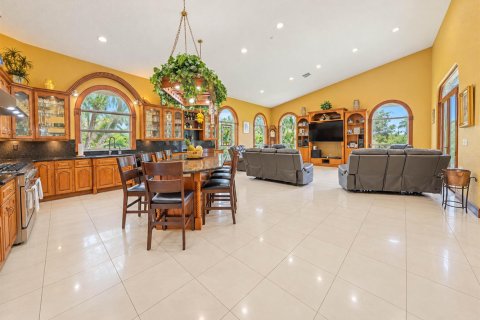 Villa ou maison à vendre à Southwest Ranches, Floride: 3 chambres, 495.82 m2 № 2355485 - photo 2