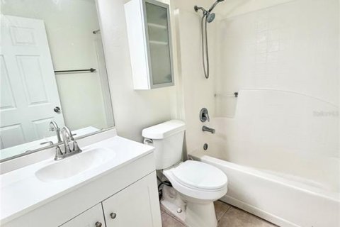 Купить виллу или дом в Санфорд, Флорида 6 комнат, 130.62м2, № 2091830 - фото 12