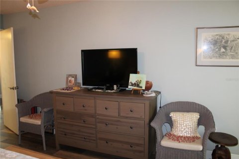 Condo in Bradenton, Florida, 2 bedrooms  № 2205887 - photo 15