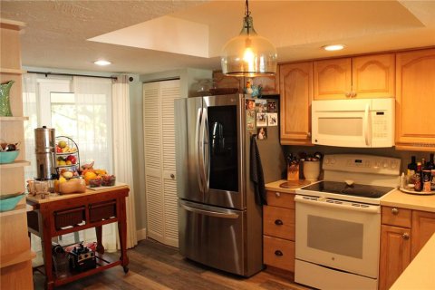 Condo in Bradenton, Florida, 2 bedrooms  № 2205887 - photo 3
