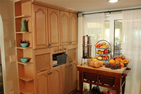 Condo in Bradenton, Florida, 2 bedrooms  № 2205887 - photo 5
