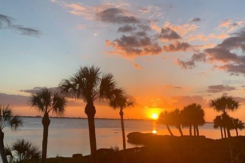 Condo in Bradenton, Florida, 2 bedrooms № 2205887