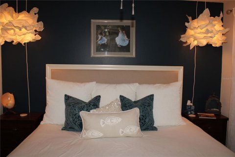 Condo in Bradenton, Florida, 2 bedrooms  № 2205887 - photo 21