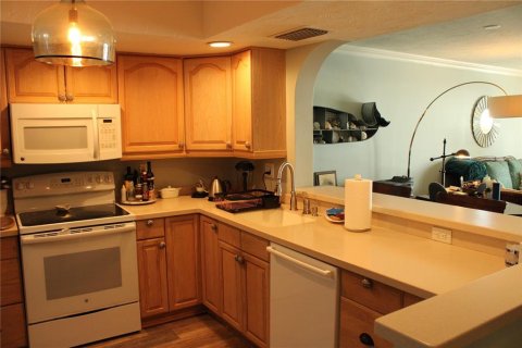 Condo in Bradenton, Florida, 2 bedrooms  № 2205887 - photo 4