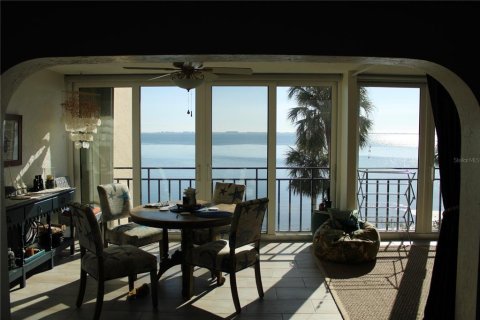 Condo in Bradenton, Florida, 2 bedrooms  № 2205887 - photo 29
