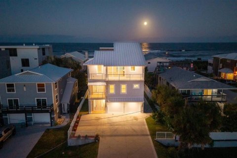 Villa ou maison à vendre à New Smyrna Beach, Floride: 4 chambres, 299.7 m2 № 2148782 - photo 3