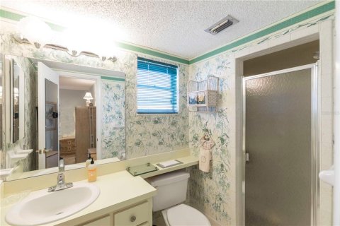 Condo in New Port Richey, Florida, 2 bedrooms  № 1517352 - photo 13