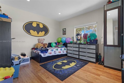 Casa en venta en Miami, Florida, 3 dormitorios, 193.61 m2 № 1890047 - foto 23