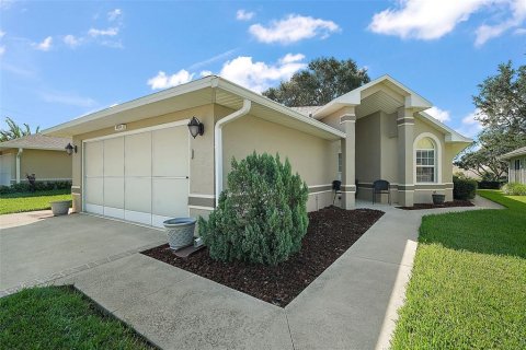 House in Leesburg, Florida 3 bedrooms, 140.1 sq.m. № 1873619 - photo 3