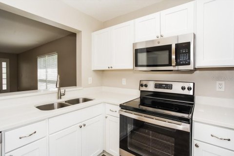 Villa ou maison à louer à Apollo Beach, Floride: 4 chambres, 144.46 m2 № 1880637 - photo 7