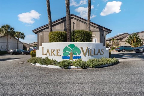 Condo in Altamonte Springs, Florida, 2 bedrooms № 2204477 - photo 2