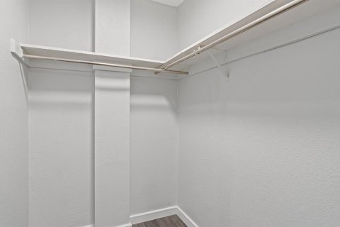 Condo in Altamonte Springs, Florida, 2 bedrooms № 2204477 - photo 21