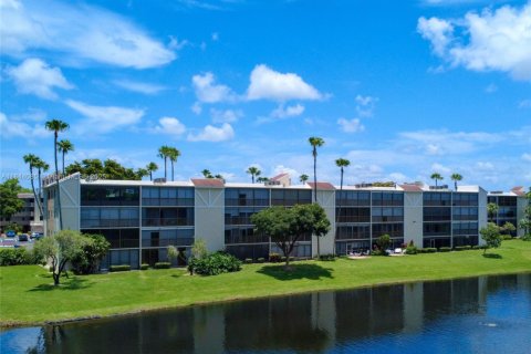 Condo in Delray Beach, Florida, 2 bedrooms  № 1839388 - photo 25