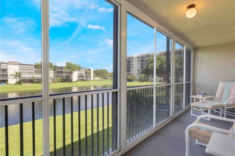 Condo in Delray Beach, Florida, 2 bedrooms  № 1839388 - photo 20