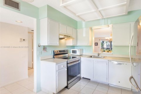 Condo in Delray Beach, Florida, 2 bedrooms  № 1839388 - photo 5