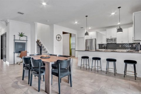 Villa ou maison à vendre à Kissimmee, Floride: 6 chambres, 349.31 m2 № 1550274 - photo 9