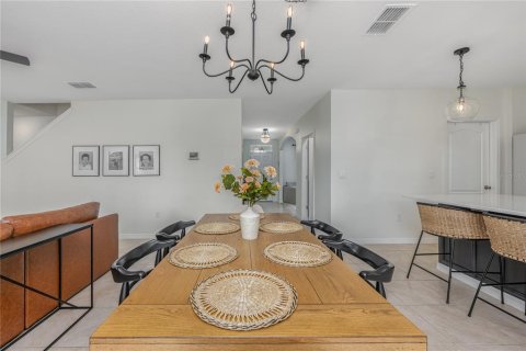 Villa ou maison à vendre à Sanford, Floride: 4 chambres, 225.94 m2 № 1899986 - photo 9