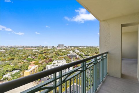 Condo in Miami, Florida, 2 bedrooms  № 2053037 - photo 30