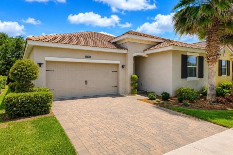 House in Davenport, Florida 4 bedrooms, 180.14 sq.m. № 2219080