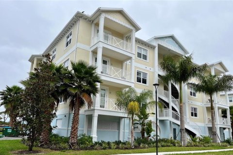 Condominio en alquiler en Bradenton, Florida, 2 dormitorios, 153.94 m2 № 1900266 - foto 5
