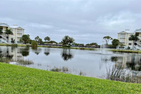 Condominio en alquiler en Bradenton, Florida, 2 dormitorios, 153.94 m2 № 1900266 - foto 2