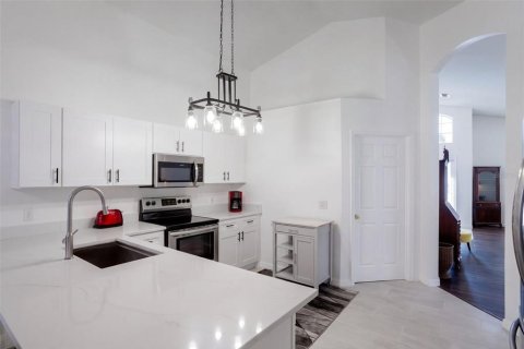 Купить виллу или дом в Киссимми, Флорида 8 комнат, 182.09м2, № 2419995 - фото 22