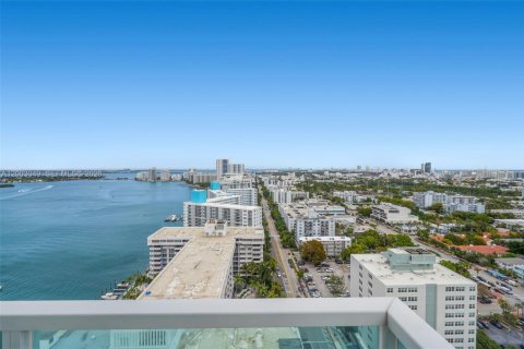 Купить кондоминиум в Майами-Бич, Флорида 2 спальни, 106.56м2, № 2069411 - фото 20