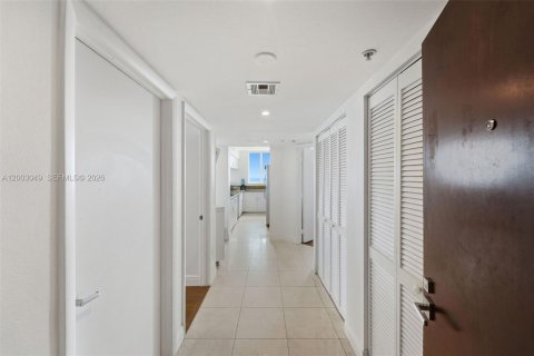 Купить кондоминиум в Майами-Бич, Флорида 2 спальни, 106.56м2, № 2069411 - фото 13