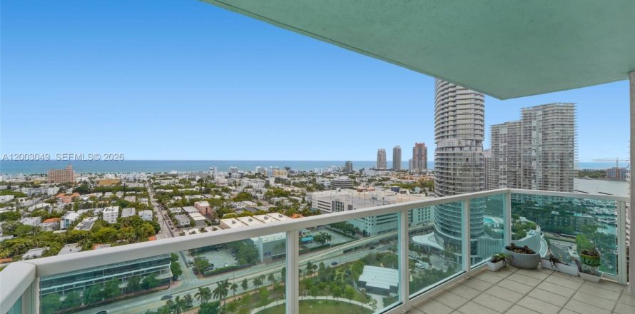 Кондоминиум с 2 спальнями в Майами-Бич, Флорида № 2069411