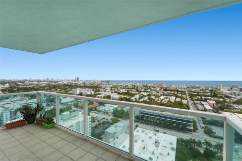 Купить кондоминиум в Майами-Бич, Флорида 2 спальни, 106.56м2, № 2069411 - фото 19