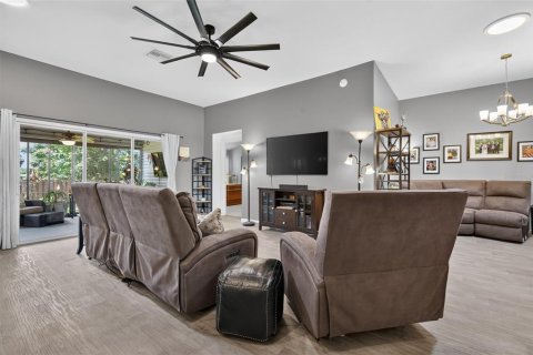 Casa en venta en Oxford, Florida, 4 dormitorios, 183.76 m2 № 2220398 - foto 20