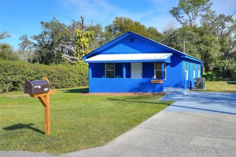 House in Plant City, Florida 3 bedrooms, 118.17 sq.m. № 1563485 - photo 1