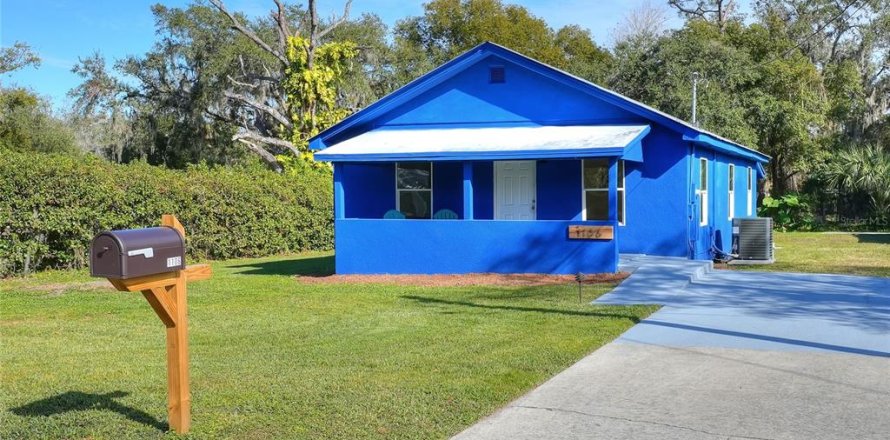 House in Plant City, Florida 3 bedrooms, 118.17 sq.m. № 1563485