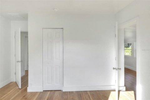 House in Plant City, Florida 3 bedrooms, 118.17 sq.m. № 1563485 - photo 16