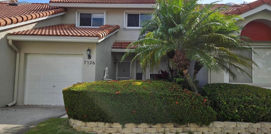 Townhouse in Margate, Florida 3 bedrooms, 162.58 sq.m. № 2262985