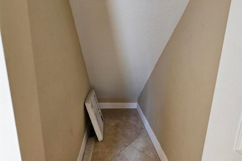 Townhouse in Margate, Florida 3 bedrooms, 162.58 sq.m. № 2262985 - photo 13