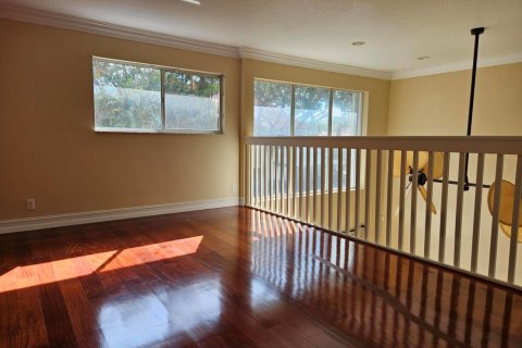 Townhouse in Margate, Florida 3 bedrooms, 162.58 sq.m. № 2262985 - photo 19