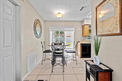 Villa ou maison à louer à New Port Richey, Floride: 2 chambres, 83.61 m2 № 1901101 - photo 22