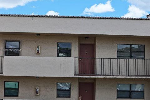 Condo in Miramar, Florida, 2 bedrooms  № 1924206 - photo 14