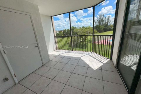 Condo in Miramar, Florida, 2 bedrooms  № 1924206 - photo 26