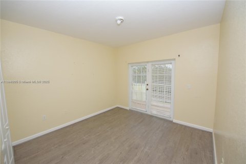 Villa ou maison à louer à Homestead, Floride: 4 chambres, 261.8 m2 № 1950487 - photo 25